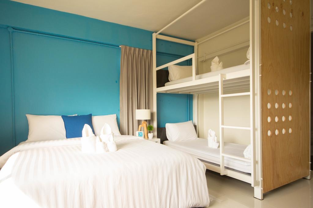קראבי Oyes Hostel חדר תמונה
