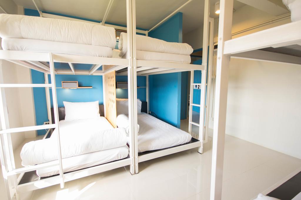 קראבי Oyes Hostel חדר תמונה